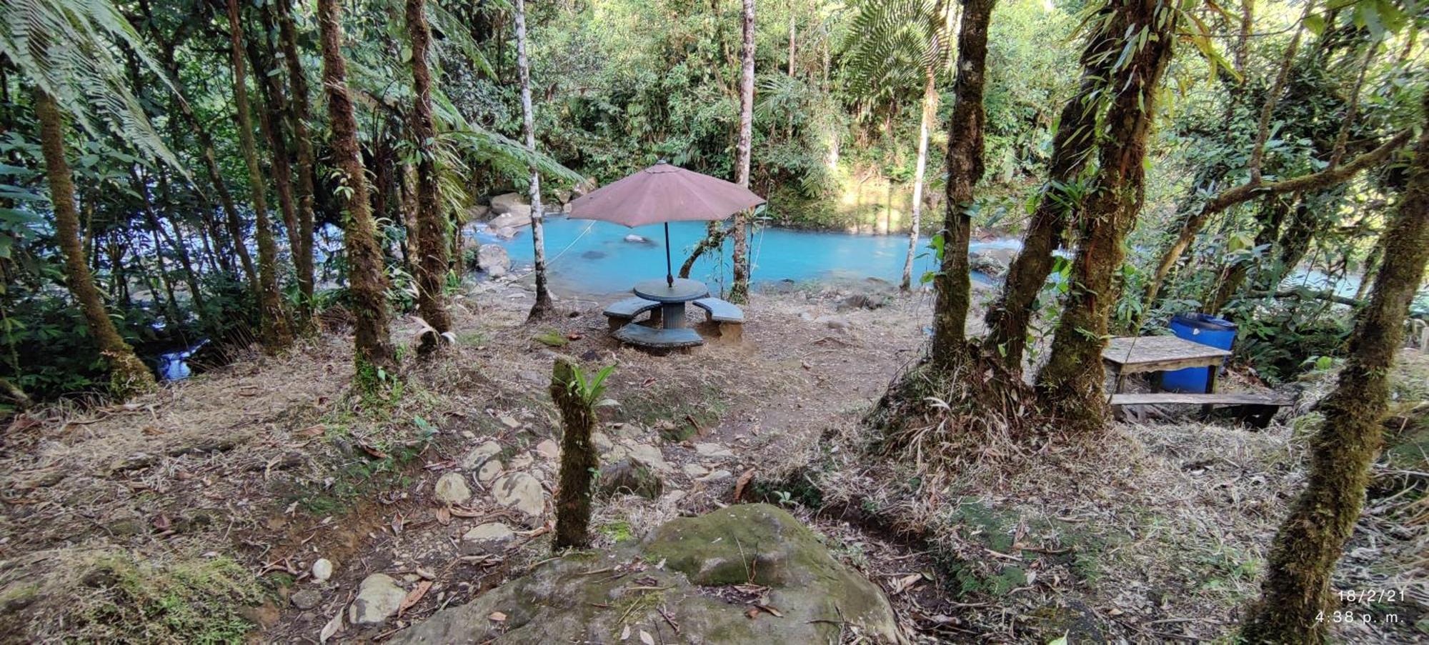 Cabinas Piuri Rio Celeste Extérieur photo