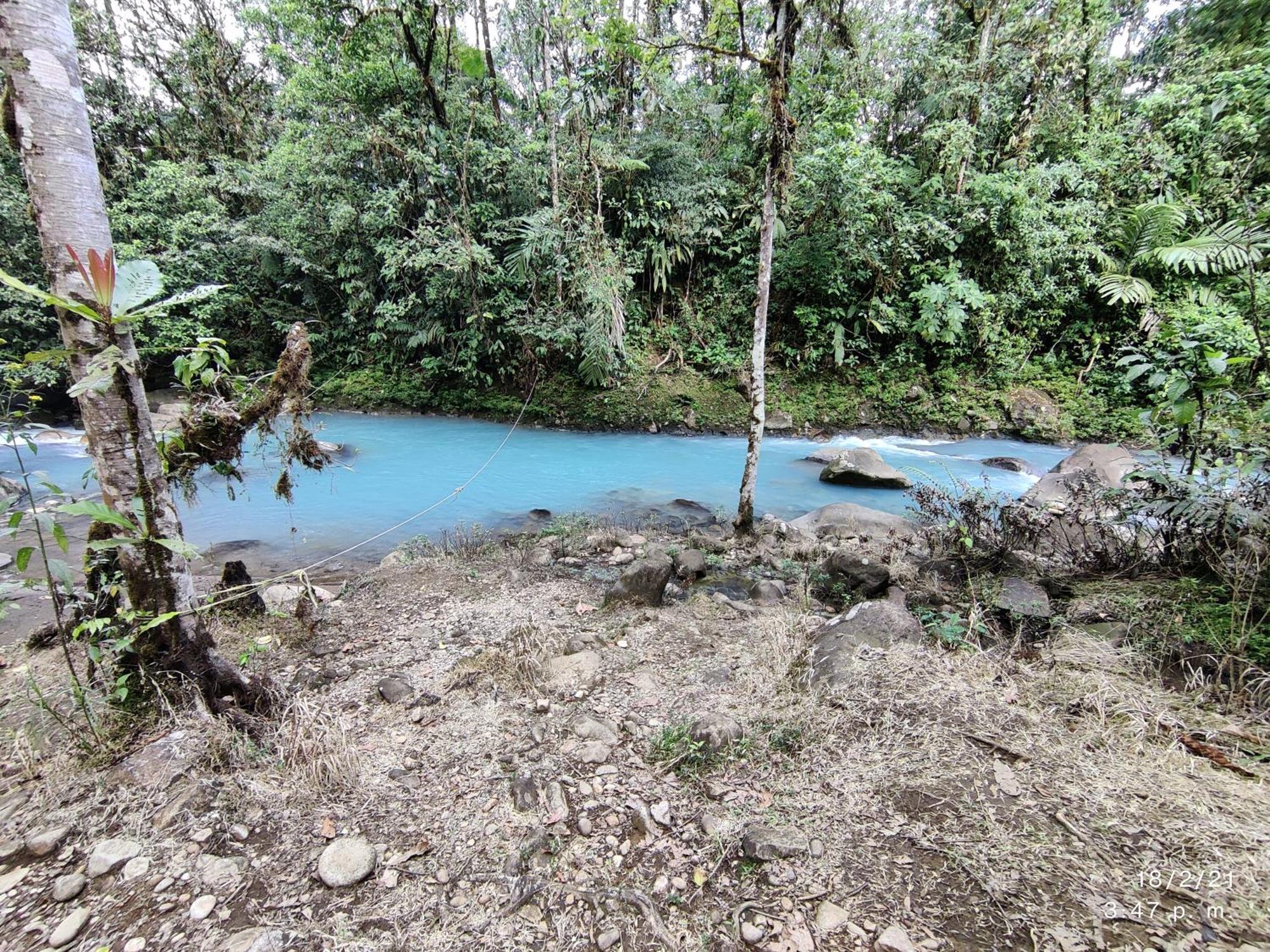 Cabinas Piuri Rio Celeste Extérieur photo