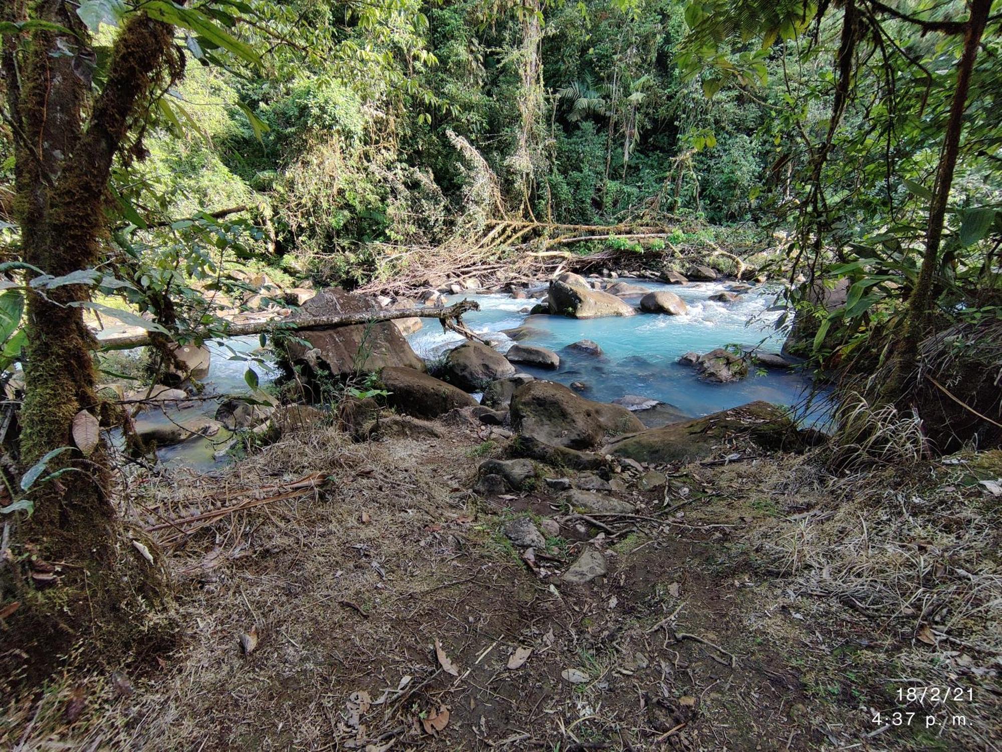 Cabinas Piuri Rio Celeste Extérieur photo