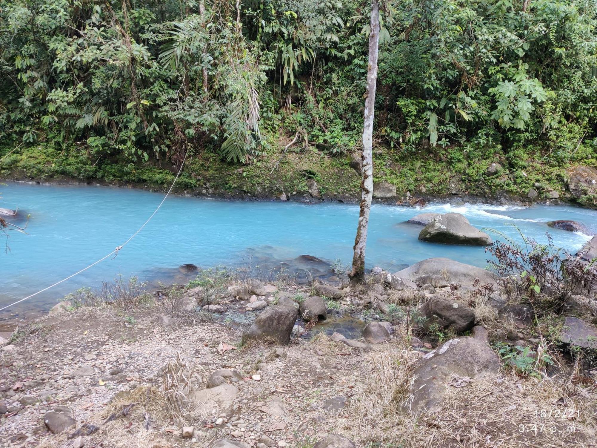 Cabinas Piuri Rio Celeste Extérieur photo
